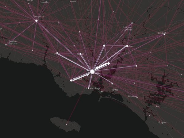 フランス・ロリアン地方の通勤者